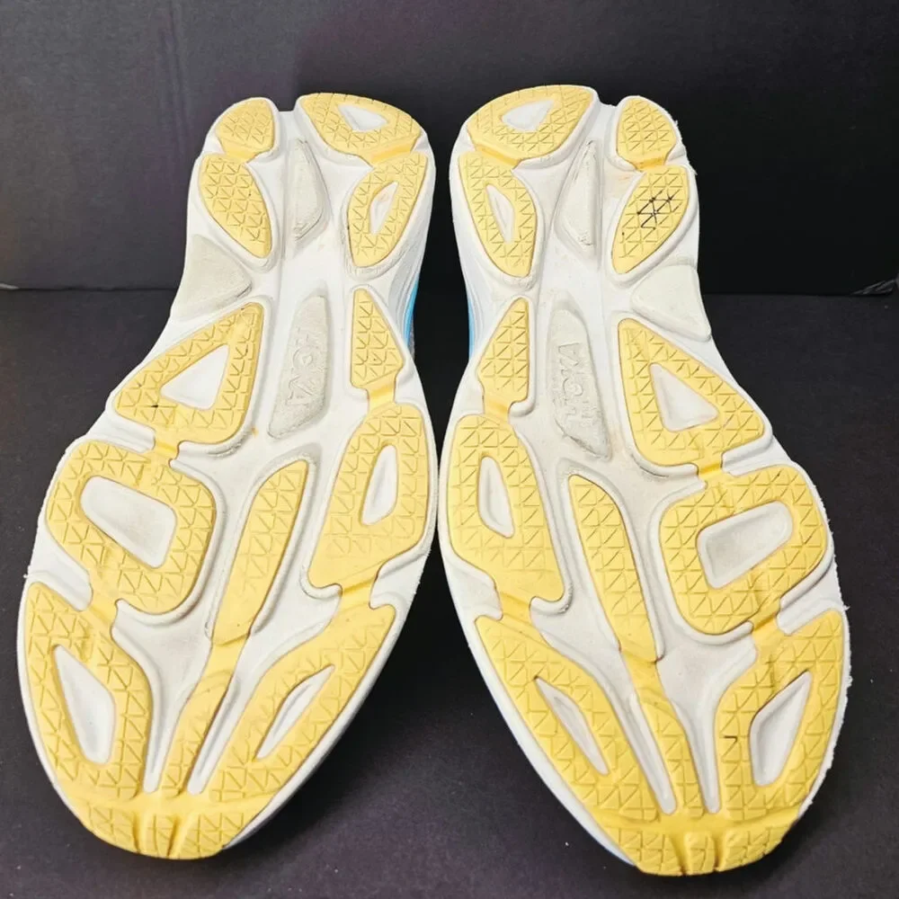 Hoka Women 11 Comfy footwear